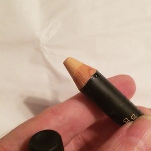 NUDESTIX Makeup - 5/25 bundle. Nudestix Concealer pencil. NUDESTIX Makeup - 5/25 bundle. Nudestix Concealer pencil.